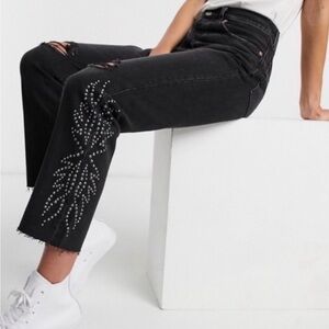 Levis Strauss & Co Black Distressed cropped studded Jeans Size W27 L26